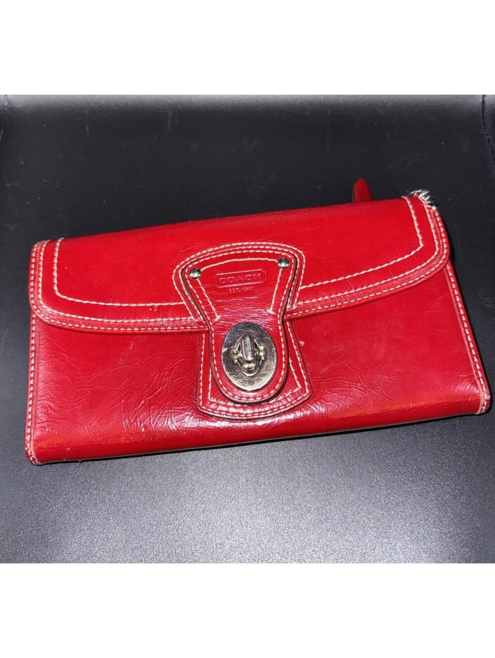 Coach Gigi Red Patent Leather Trifold Wallet. Vintage. Preowned